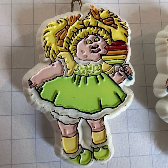 Vintage 1983 Cabbage Patch Kid pair of barrettes - Picture 2 of 8